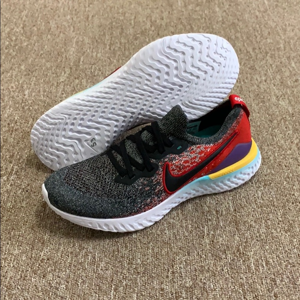 Nike Epic React Flyknit 2